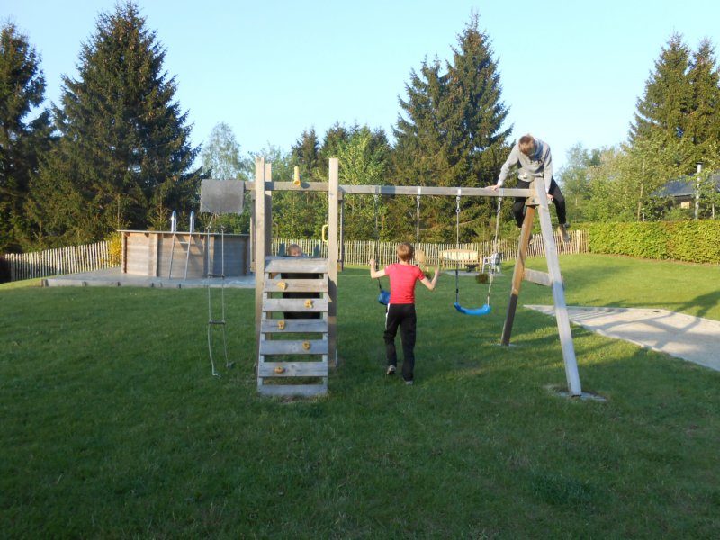 bijhetzwembad4.jpg