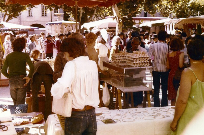 provenceuzesfeteduvin2.jpg