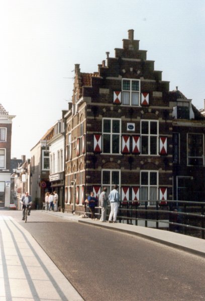 bolswardhuismettrapgevel.jpg