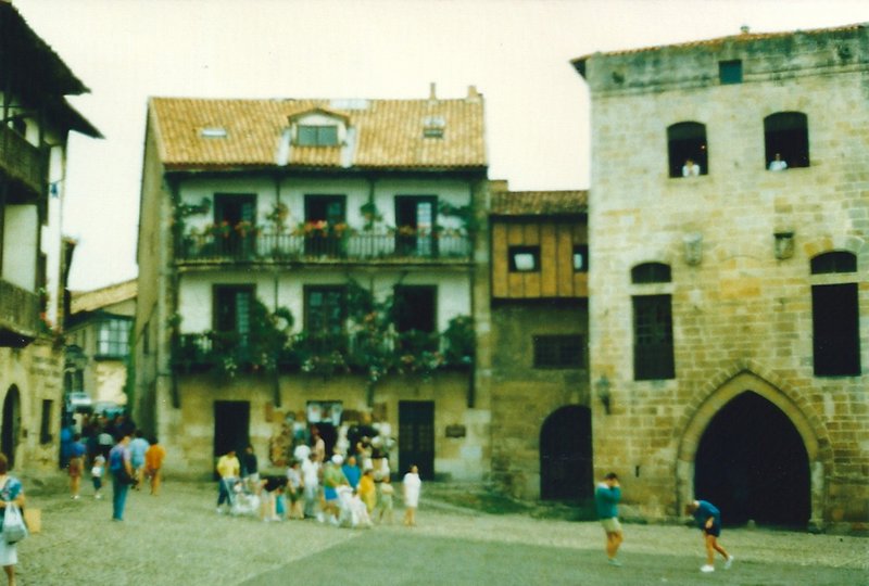 spanjesantillanadelmardorpsplein.jpg