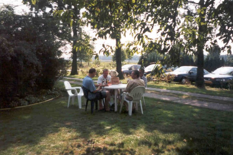 kaartenindeschaduw.jpg
