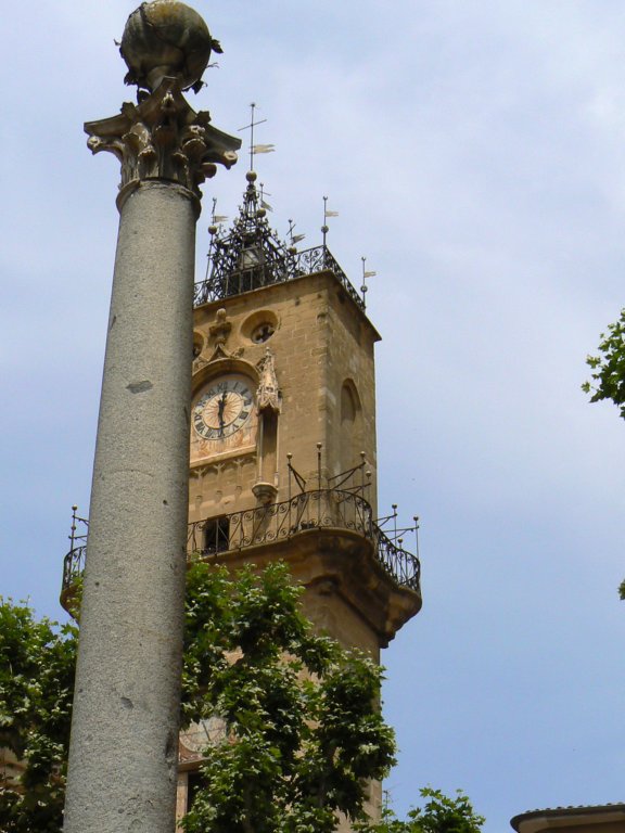 aixpleinhoteldeville2.jpg