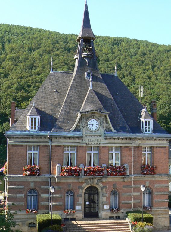 haybeshoteldeville.jpg